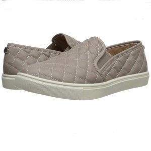 Steve Madden beige quilted sneakers